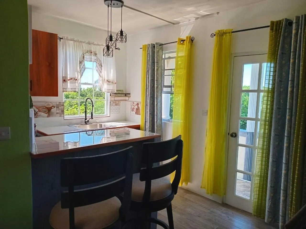 Essence Country Apartments Choiseul